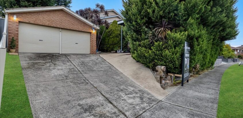 10 Springfield drive Narre Warren VIC 3805